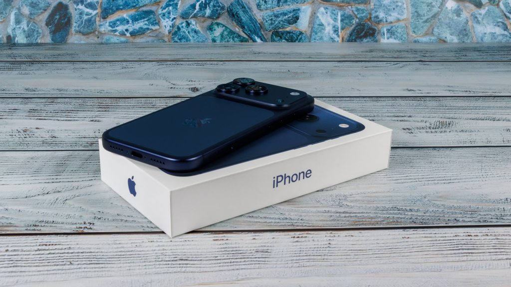 iPhone 17 Pro Max та Айфон 17: сила та комфорт у кожному кроці